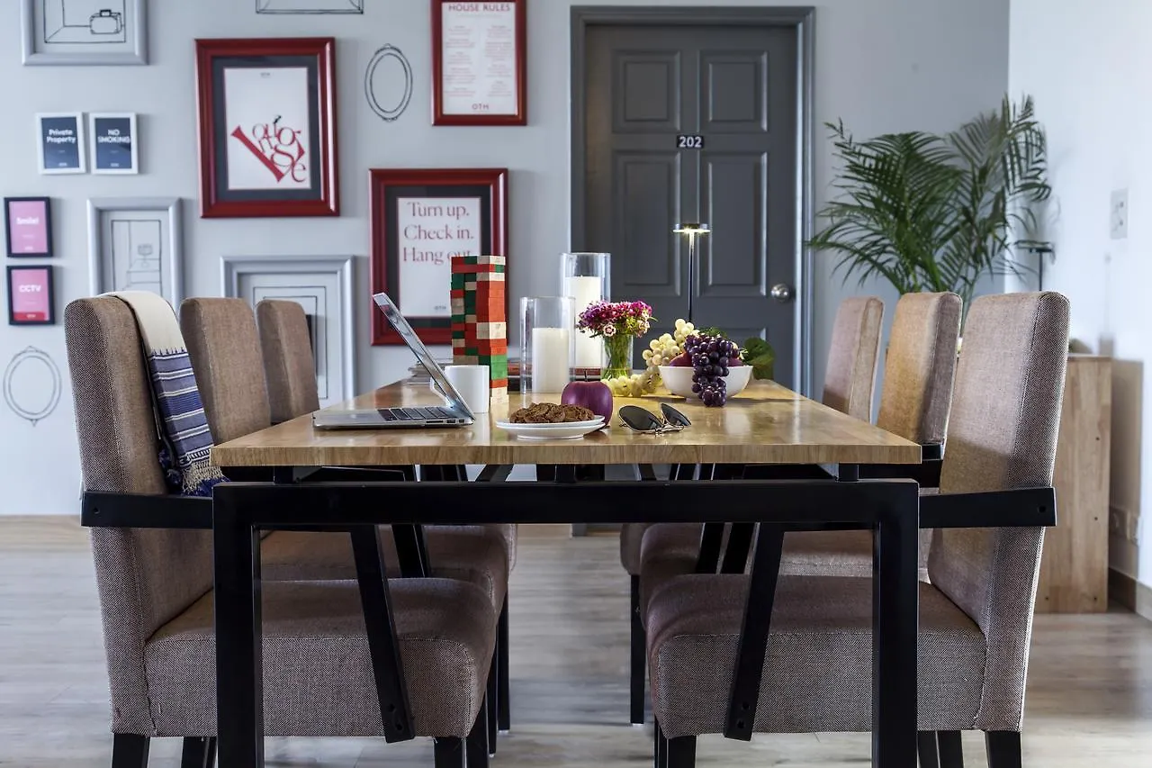 Oyo Townhouse 1 Southcity Sohna Road Near Omaxe Gurgaon Mall