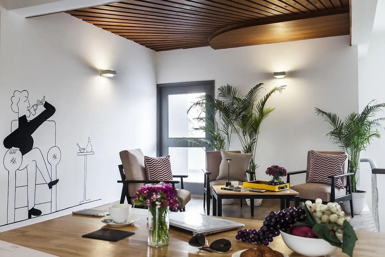 *** Hotel Oyo Townhouse 1 Southcity Sohna Road Near Omaxe Gurgaon Mall India