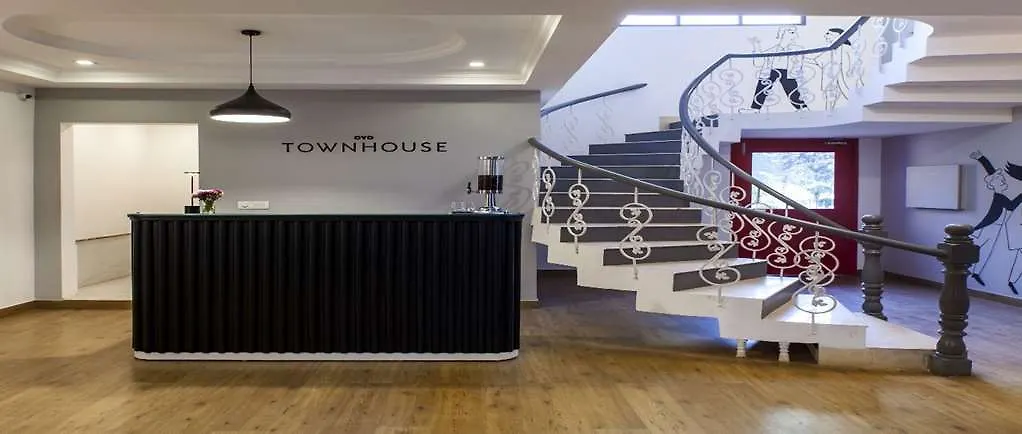 Oyo Townhouse 1 Southcity Sohna Road Near Omaxe Gurgaon Mall Hotel