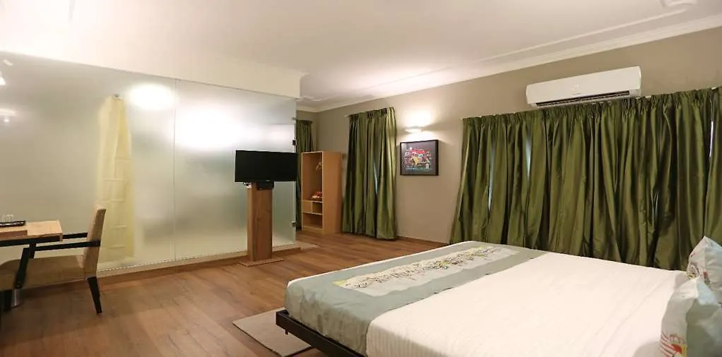 Oyo Townhouse 1 Southcity Sohna Road Near Omaxe Gurgaon Mall India