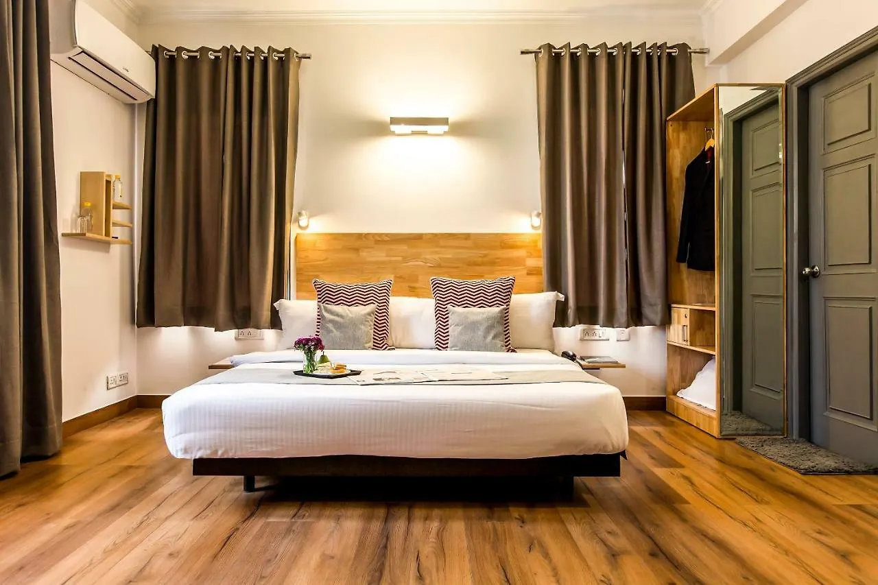 Oyo Townhouse 1 Southcity Sohna Road Near Omaxe Gurgaon Mall